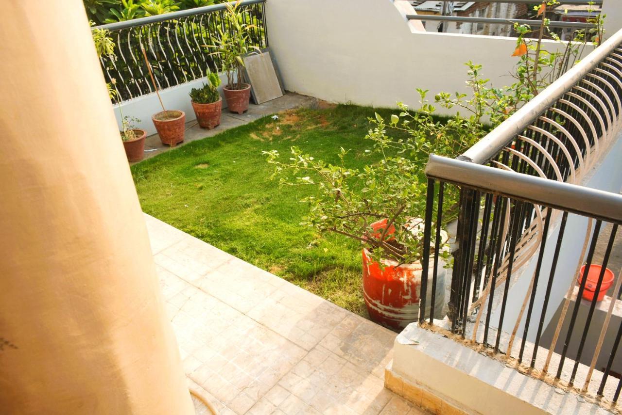 Yellow - Modern 2bhk Ac Homestay